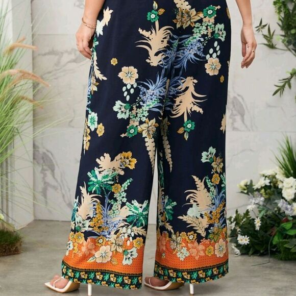 Floral Wide-Leg Pants - Picture 2 of 4